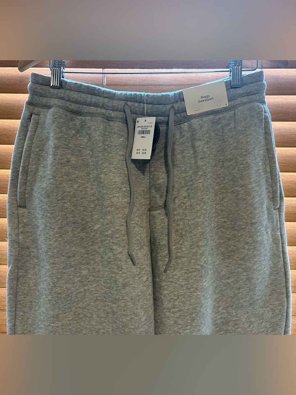 NWT Hollister Heathered Grey Men’s Sweatpants - Picture 3 of 9